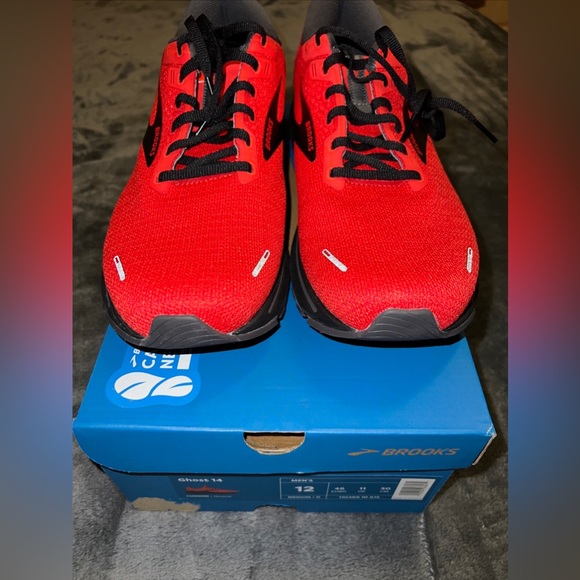 Size 12 Brooks Men's Ghost 14 Running Shoes - RED - Picture 10 of 13